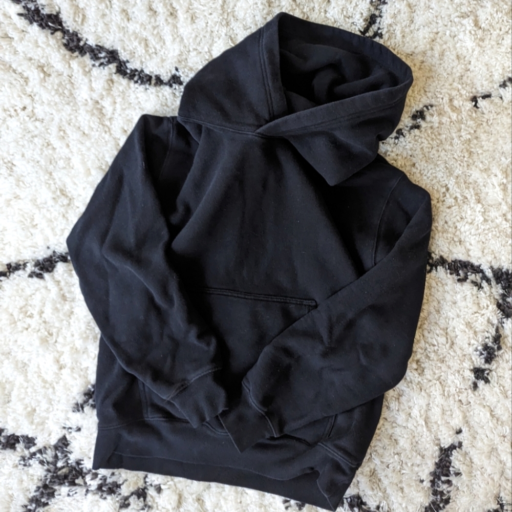 Aritzia TNA Perfect Hoodie in Black